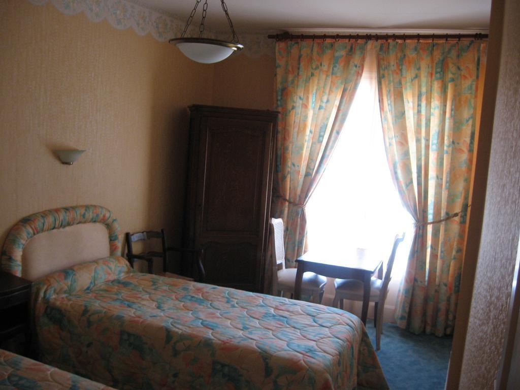 A L'Abri Des Vents Bed and Breakfast Saint-Jean-le-Thomas Εξωτερικό φωτογραφία